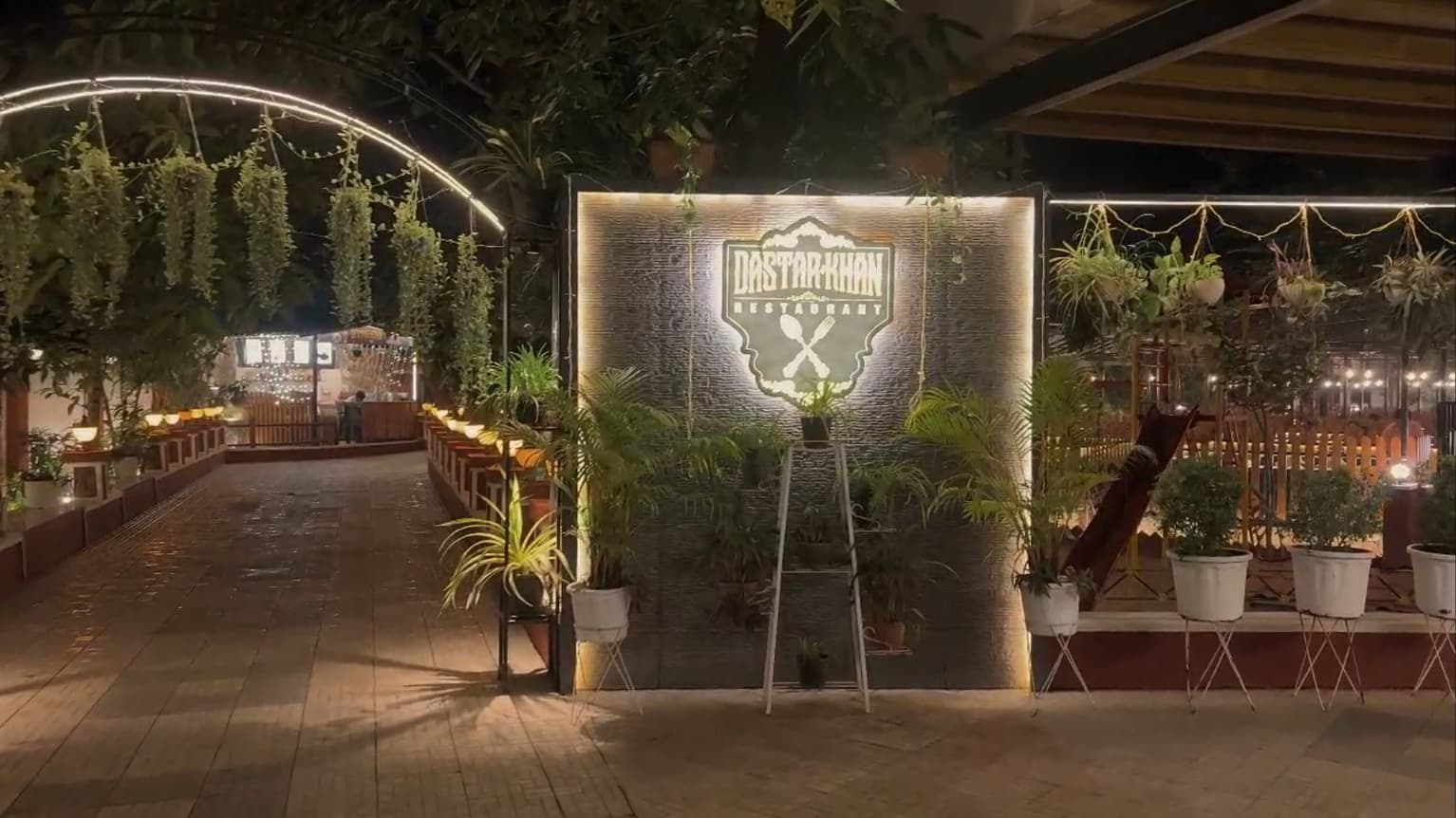 DastarKhan Restaurant Desktop Banner